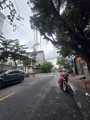 Rent a cash house called KTTS Tân Thành,tp - area 4 x25-two bedrooms, 4 toilets
