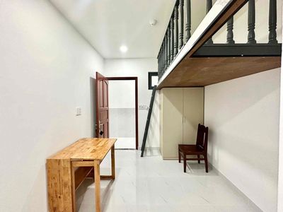 Rent a new full-industrial motel with elevators - car vaults