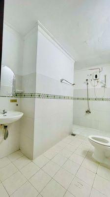 Renting the entire building 5 X18 M, 2 floors, 4 bedrooms, 3 toilets, 16 million