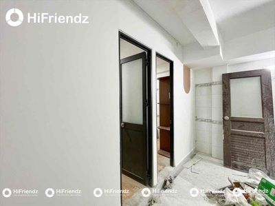 We'll rent two bedrooms. Two air conditionings.