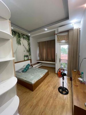 New building. One floor. Two bedrooms. Two bathrooms.