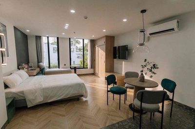 opening the studio at Nguyễn Tuyển full interior, empty - balcony