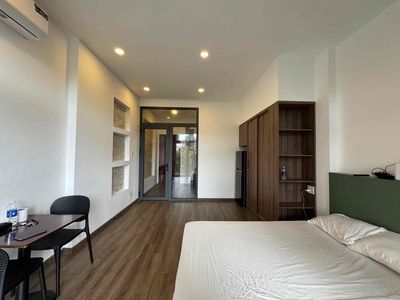 The balcony suite 40 M2 is right on the front of the road right off Hoàng Sa.
