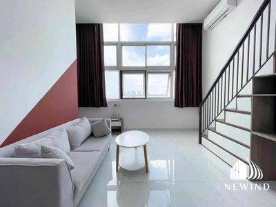 TERNING large windows for high sunset closets combine stairs