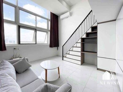 TERNING large windows for high sunset closets combine stairs
