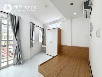 A 100 percent new balcony bedroom in 1-ray district.