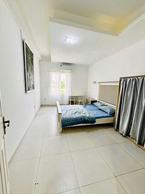 It's the owner who rented the 3.5 millionth- district service apartment.