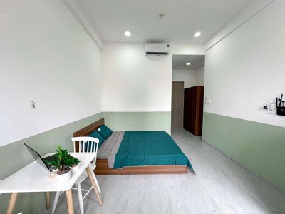 The balcony studio - full beautiful interior - near sala, ballon