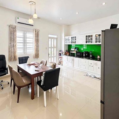 Rent the original Huỳnh Tấn Phát alley house - Nhà Bè