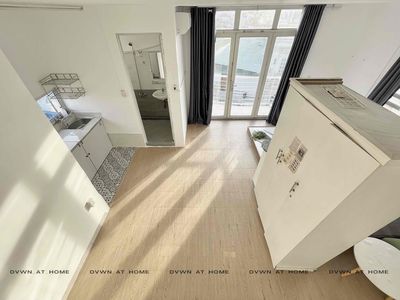 apartment ENCOM 2 bedroom-studio the super wide balcony at Hoàng Hoa Thám Market