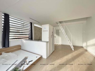apartment ENCOM 2 bedroom-studio the super wide balcony at Hoàng Hoa Thám Market