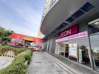 Rent a Topaz Elite aeon District 8-2 bedrooms 9.5 million a month, 3 bedrooms 13 million a month.