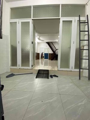 Rent Lạc Long Quân cx1 .4 x 12-2 floor 2 p sleep 2 toilet 10 t