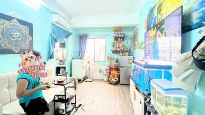 Rent apartment A4 Phan Xích Long 28 meters. One bathroom bedroom. A full house of 7.5 million.