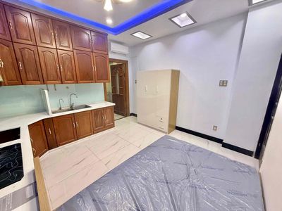 The ground floor studio-- full interior-- 5.5 million.