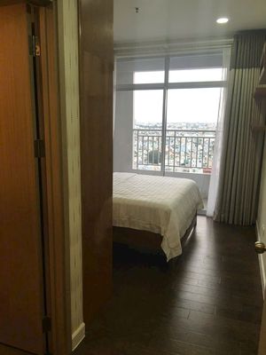 Two bedrooms need rent or 7x sale.