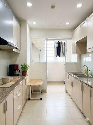 [master] The master room in the south apartment, the full view