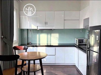 City 1 High Bedroom - Big Heavenly Window, District 1