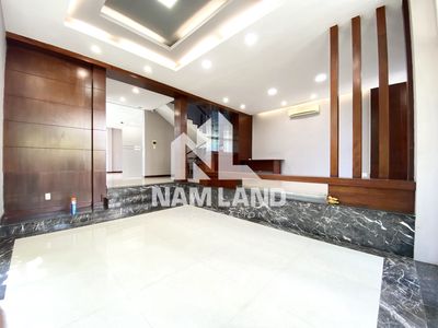 The house has been rented at 180 m2 floor 2 houses 5 P 5 toilets 90,000 yen at 30 million