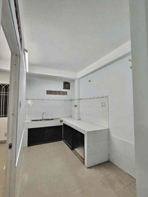 Rent a house 1 3rd floor bedroom 5 x 12 meters in front of the Spring Light Road