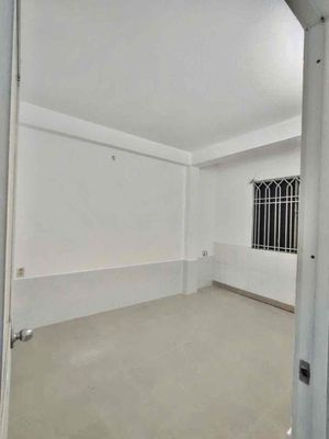 Rent a house 1 3rd floor bedroom 5 x 12 meters in front of the Spring Light Road