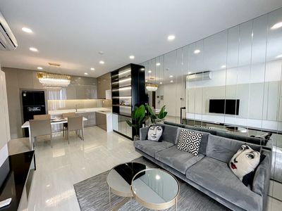 Rent many Kingston apartments. Two bedrooms. Three bedrooms.