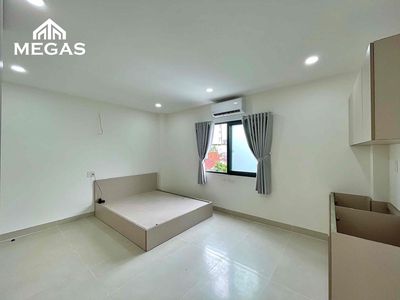 cv software - new flat full interior - large window