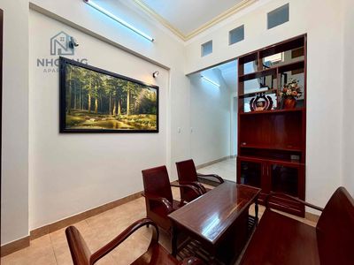 nnc - 5 bedroom - 3 toilet - 200 m 2 use - A clear cabinet of 10