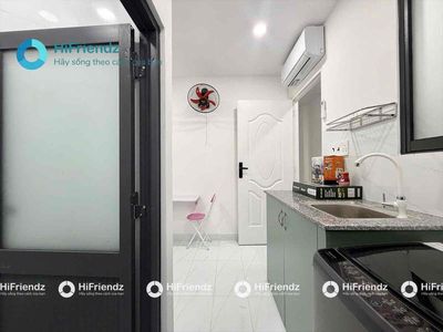 Full interior right Nguyễn Ảnh Thủ-0-0-0-0-0 Signs out of Uth University, University Gizh