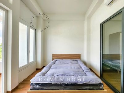 Rent the apartment. One bedroom in front of District 4 with an elevator, private washing machine.