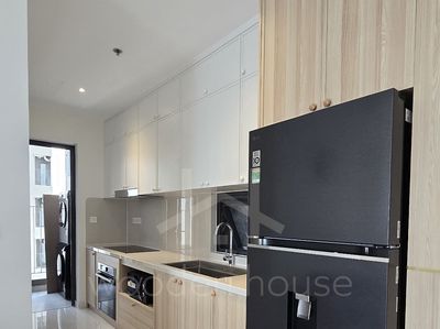 Sunrise Riverside rents a 30mm2 million bedroom.