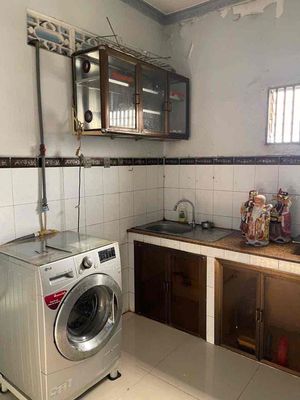 Nice place. Two bedrooms. Two toilets near the Admin Temple.