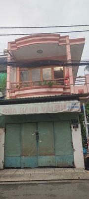 Rented the whole house near a rich, rich, painted market, big C.