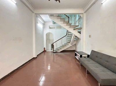 Nice spot. 4 x 12 million. 2th floor bedroom.