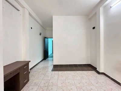 Nice spot. 4 x 12 million. 2th floor bedroom.