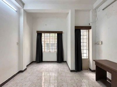 Nice spot. 4 x 12 million. 2th floor bedroom.