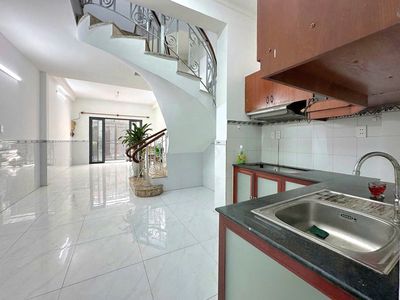 Cộng Hoà, Tân Bình. area 4 x 15-minus 2 floors 4 bedrooms, 4 toilets