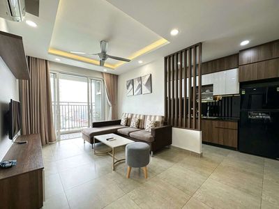 Rent a three-room apartment. Two toilets.