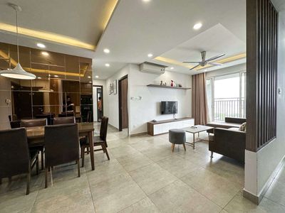 Rent a three-room apartment. Two toilets.