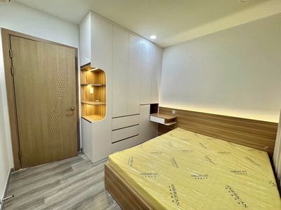 View the fireworks, two bedrooms 80 meters 2 at P. Check.