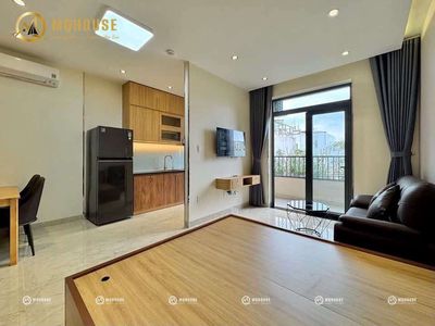 good apartment right over Phan Đăng Lưu_full interior_Bancol_in short of Phú Nhuận
