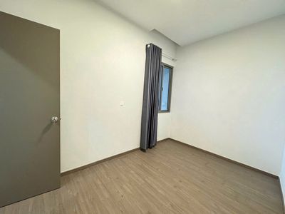 Ant-Jurassic residence, Hậu Giang, District 6: Three bedrooms, new house, ntcb, 14 million, 100 meters two.
