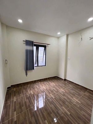 Two bedrooms full of furniture right here in L. 23th district 1.