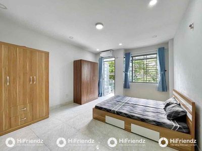 The apartment is 35 m wide near the University of Hong Pang, the Celebrity of Sen, District 10