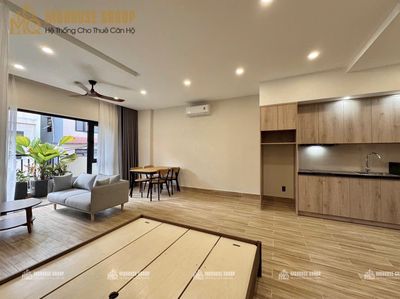 Building block 10 P. New apartments, windows, immediately cvpm, signing, northeast