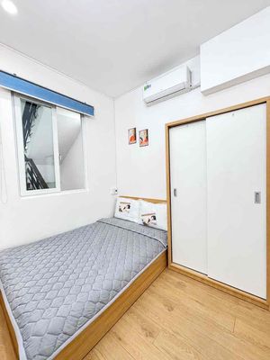 Two bedrooms, two full bedrooms, new housing, cheap-free, clean-ass furniture.