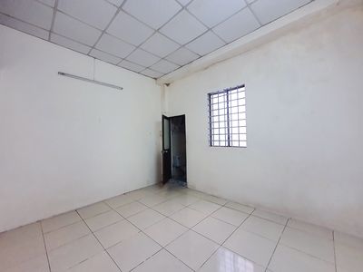 Cheap room - downtown - Trần Bình Trọng District 5 bordering District 1, 3, 10