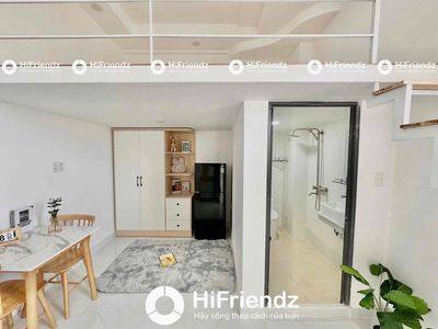 APPARENT full sky window contents have short-term rental elevators