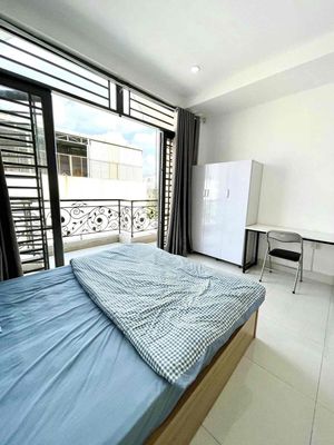 Phú Nhuận wide-sply balcony suite near central districts of 1-3-bt