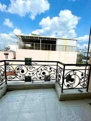 Phú Nhuận wide-sply balcony suite near central districts of 1-3-bt